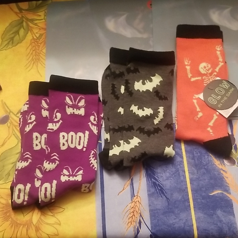 Halloween Themed Glow-in-the-Dark Socks Set Mens